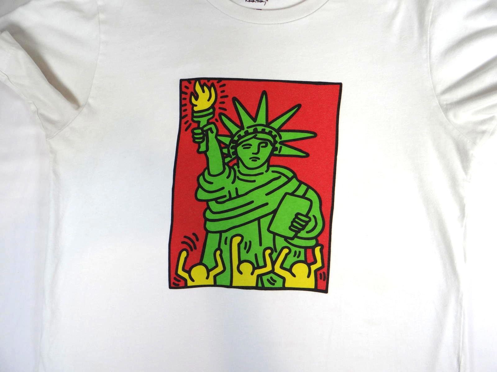 Vintage Keith Haring White Graphic T-Shirt with Statue of Liberty Print - Large