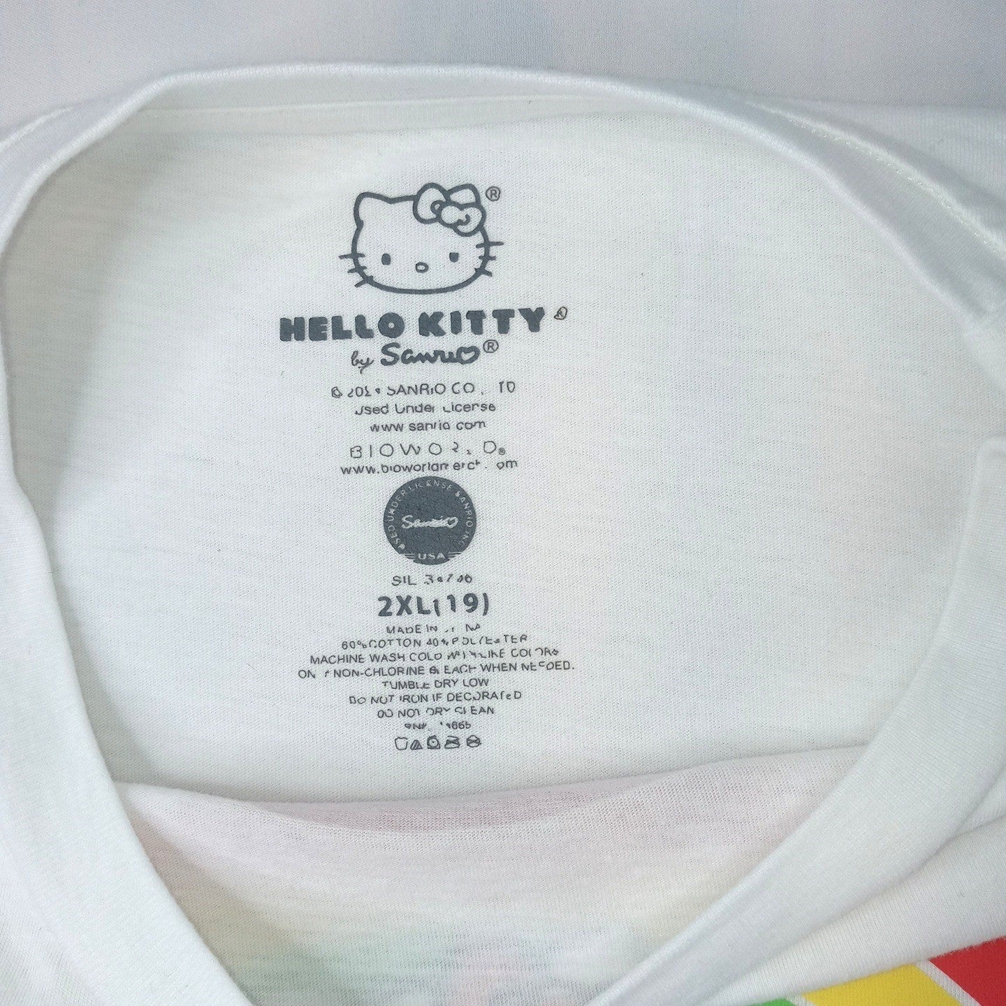 Kids Hello Kitty Rainbow T Shirt Size 2XL Youth White Short Sleeve Graphic Tee
