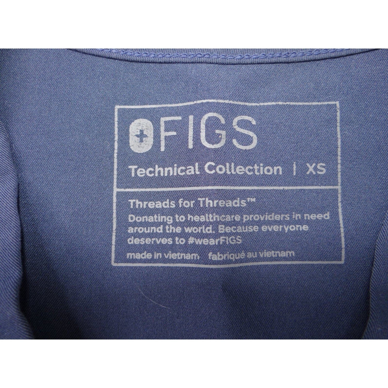 FIGS Technical Collection Navy Blue V-Neck Scrub Top Womens XS Chest Pocket