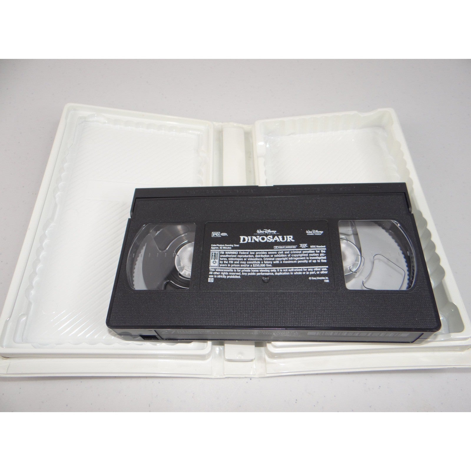 Walt Disney Dinosaur VHS 2000 Animated Movie Clamshell Case THX 21575 NTSC
