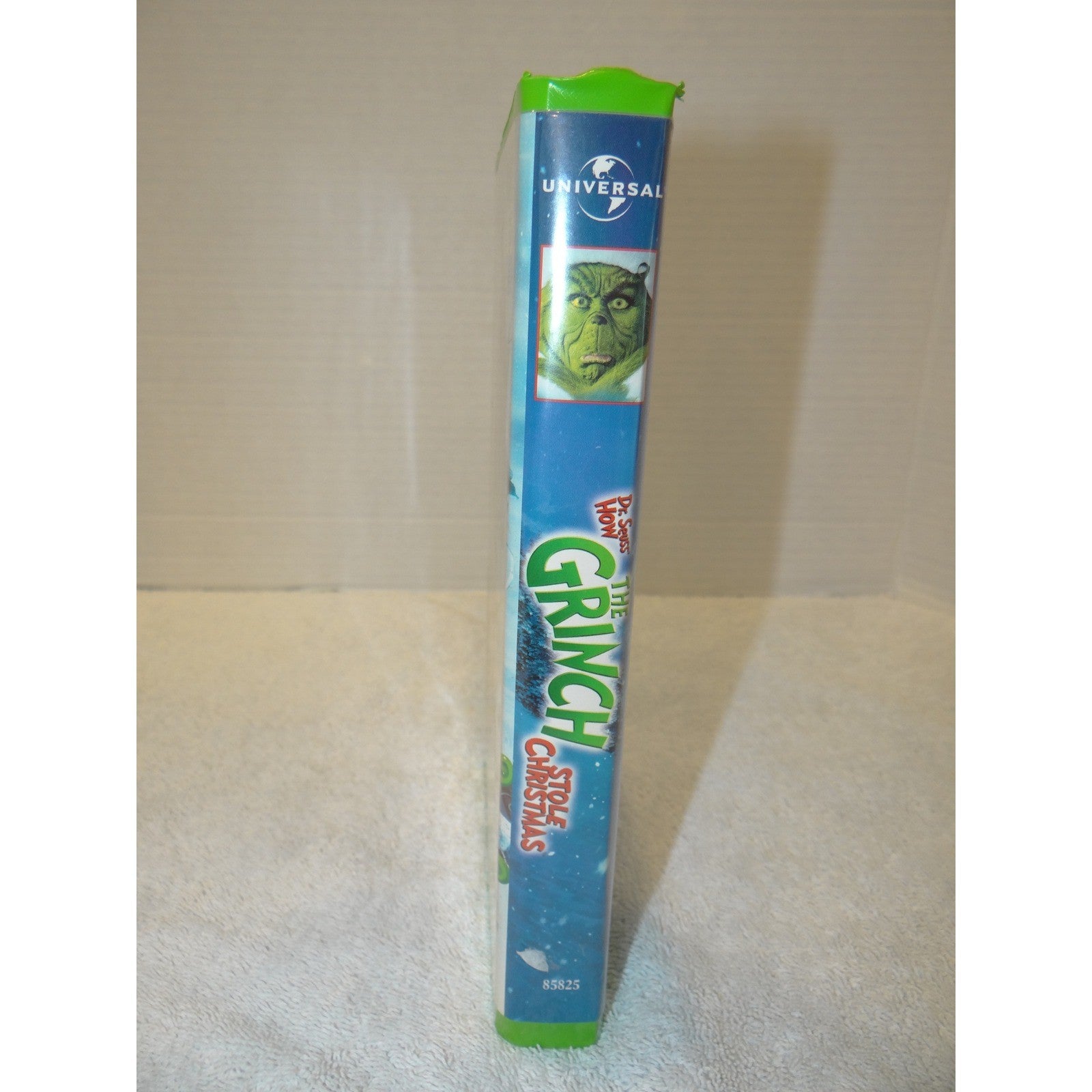 How The Grinch Stole Christmas VHS Jim Carrey Green Clamshell Case 2000 PG