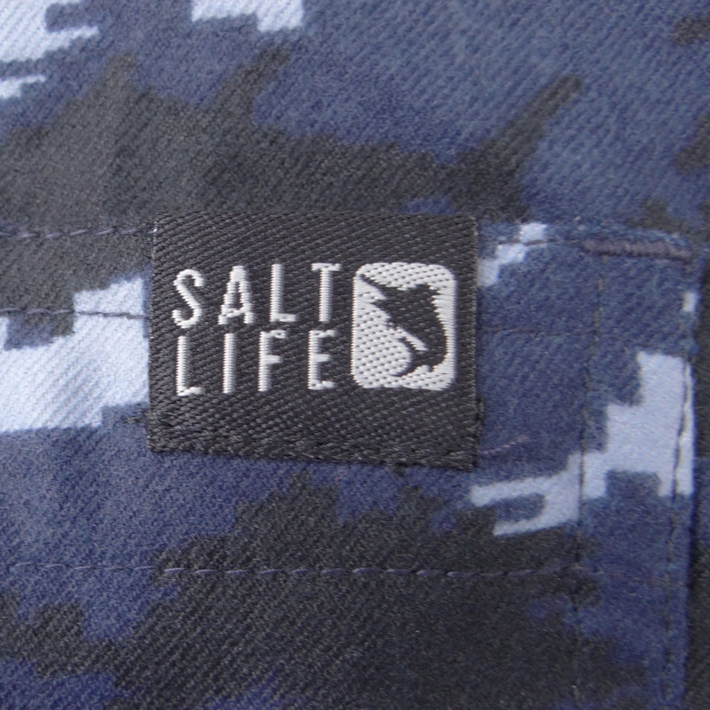 NWT-Salt Life SLX Mens Medium Blue Black Fish Camo Long Sleeve Button Down