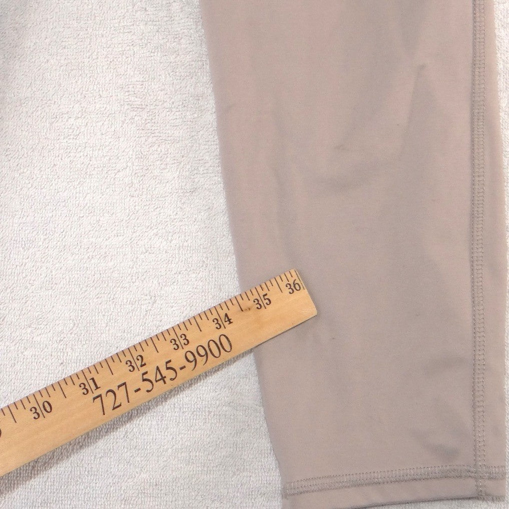 Danskin Womens High Waisted Cropped Active Leggings with Pockets Taupe Mauve M