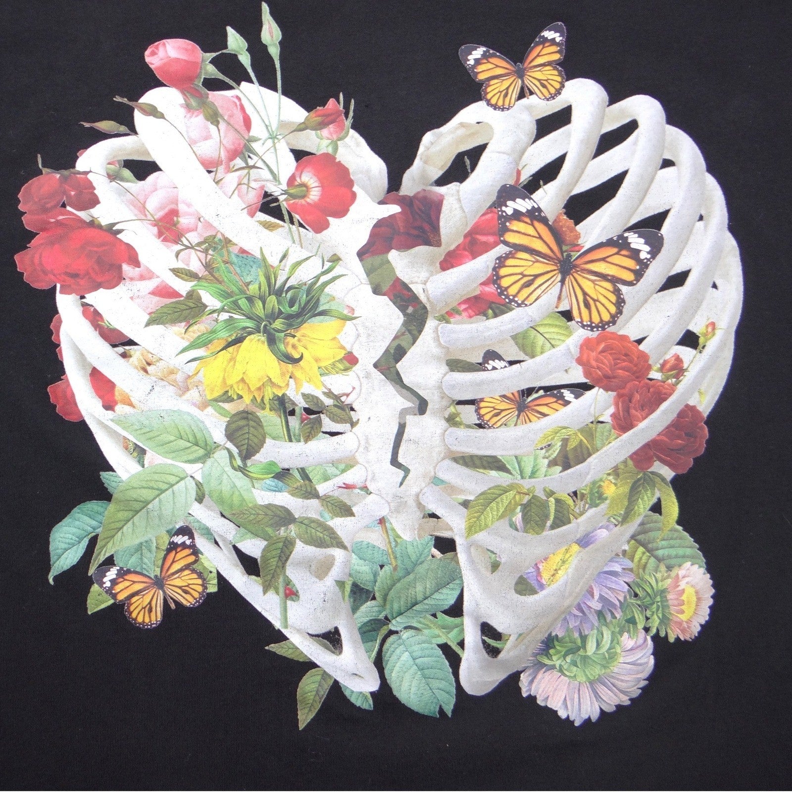 27Club Mens 2XL Black Graphic T-Shirt Broken Heart Rib Cage Floral Butterfly