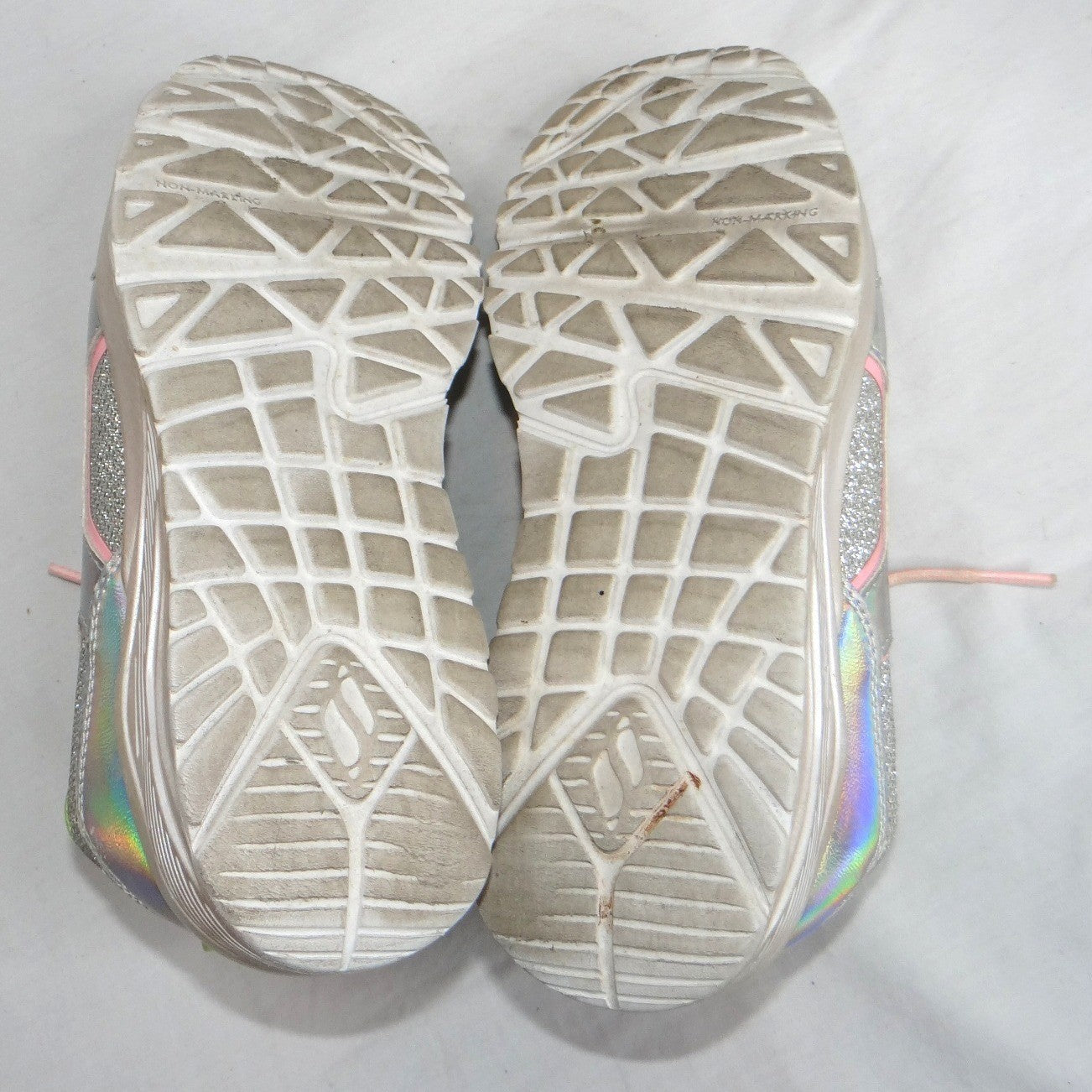 Skechers Girls Silver Holographic Glitter Rainbow Lace Up Sneakers Shoes Sz 5 US
