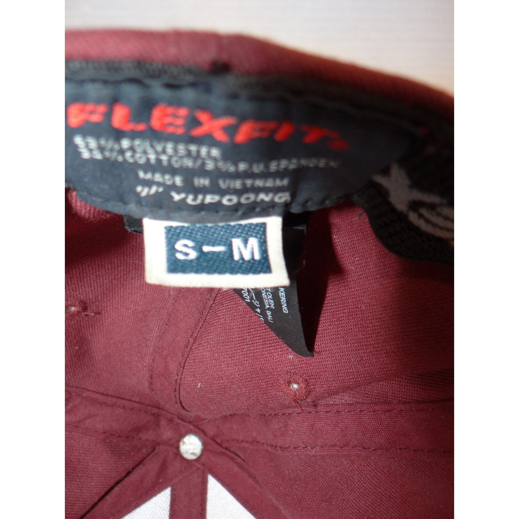 Hurley Flexfit Baseball Cap Hat Burgundy Maroon Embroidered Logo Mens S-M