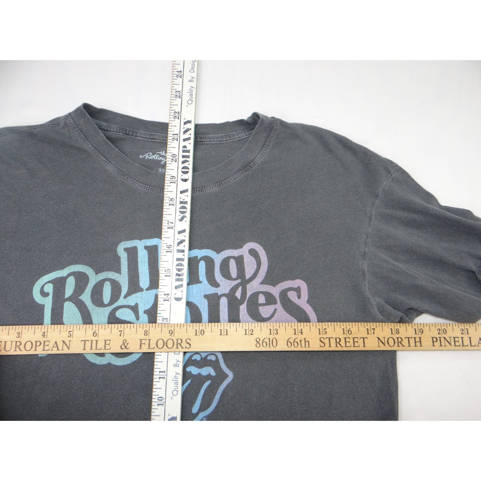 The Rolling Stones Logo T Shirt Gray Short Sleeve Cotton Blend Graphic Tee XS