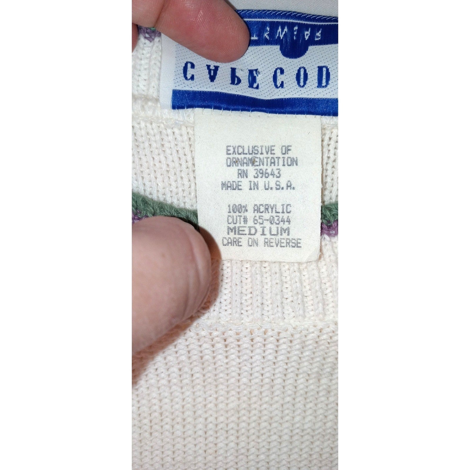 Cape Cod Sportswear Women's Cream Floral Embroidered Knit Sweater Medium