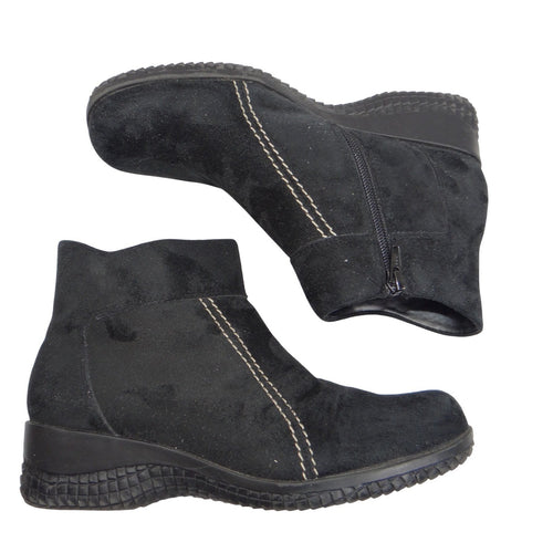Basic Editions Women Black Suede Side Zip Ankle Boots Wide Width Size 8