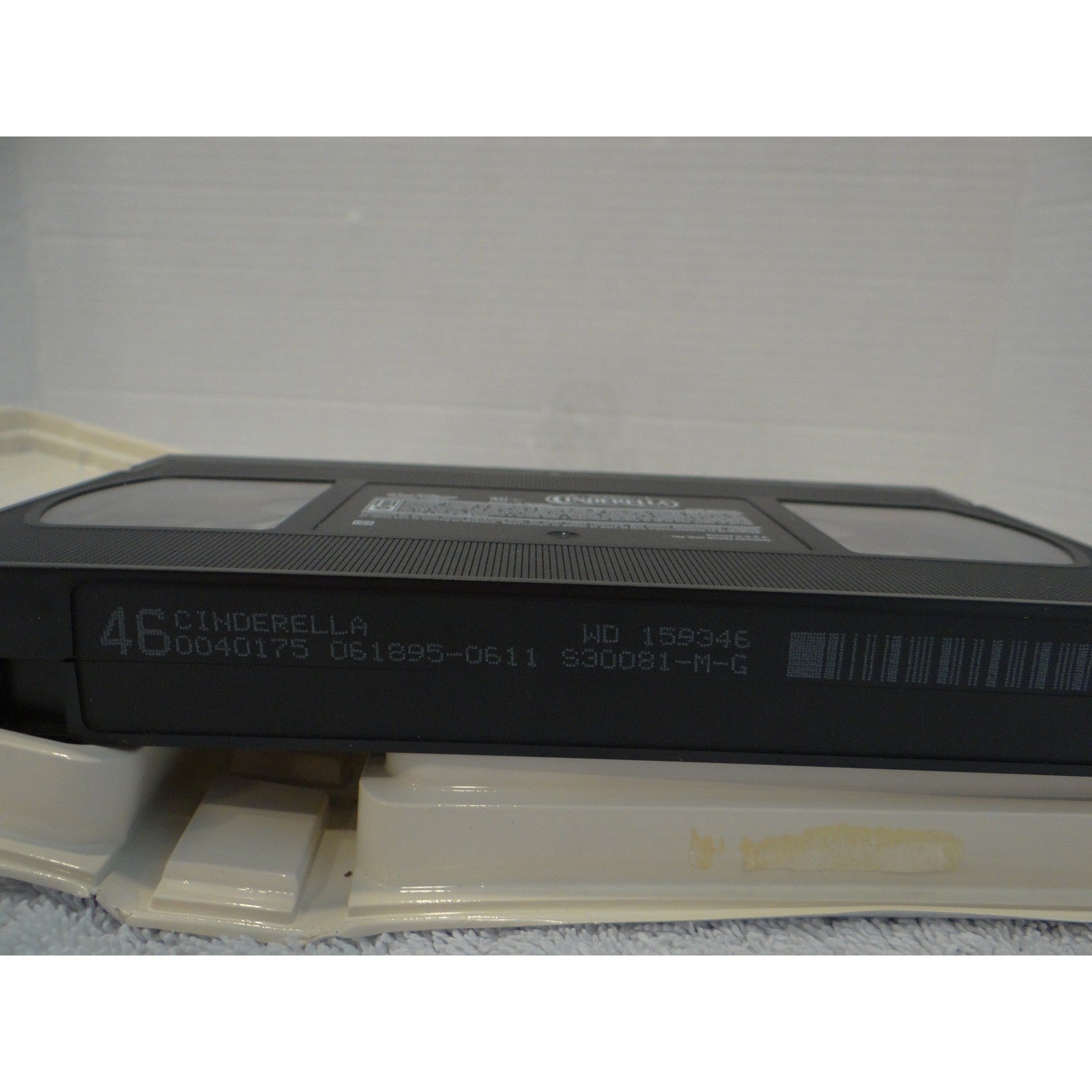 Walt Disney Masterpiece Cinderella VHS Clamshell Case Digitally Mastered