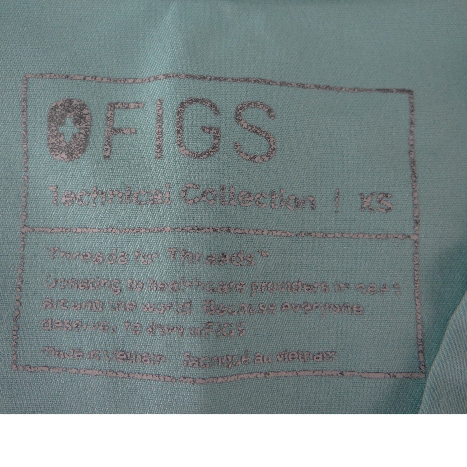 FIGS Technical Collection Women XS V-Neck Scrub Top Seafoam Green Short Sleeve