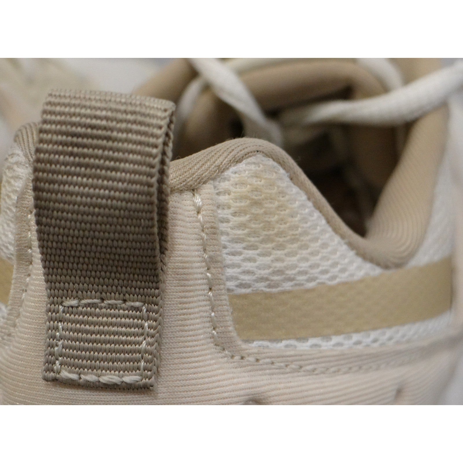 Reebok Women's Sneakers Beige Size 7.5 Running Athleisure