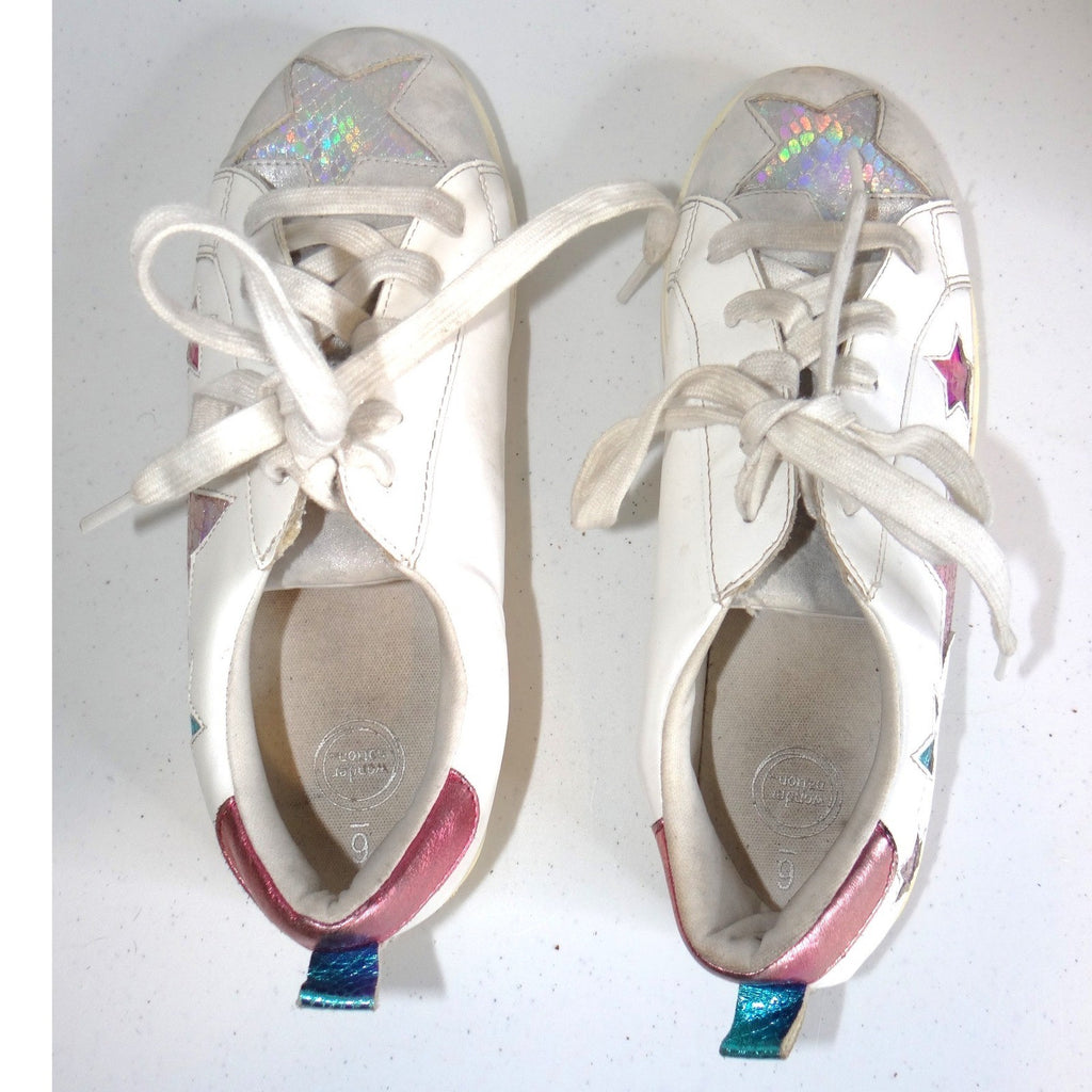Wonder Nation Girls White Star Patch Sneakers Holographic Rainbow Trim Size 6