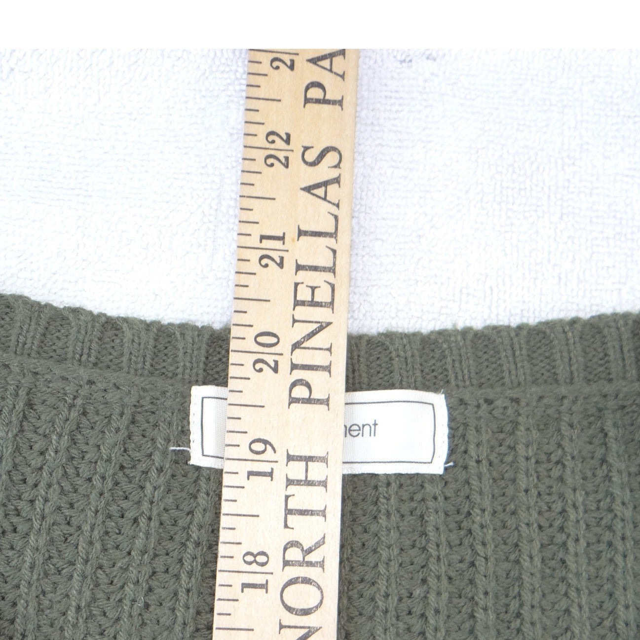 No Comment Womens Olive Green Cable Knit Fringe Sweater Crew Neck Pullover L