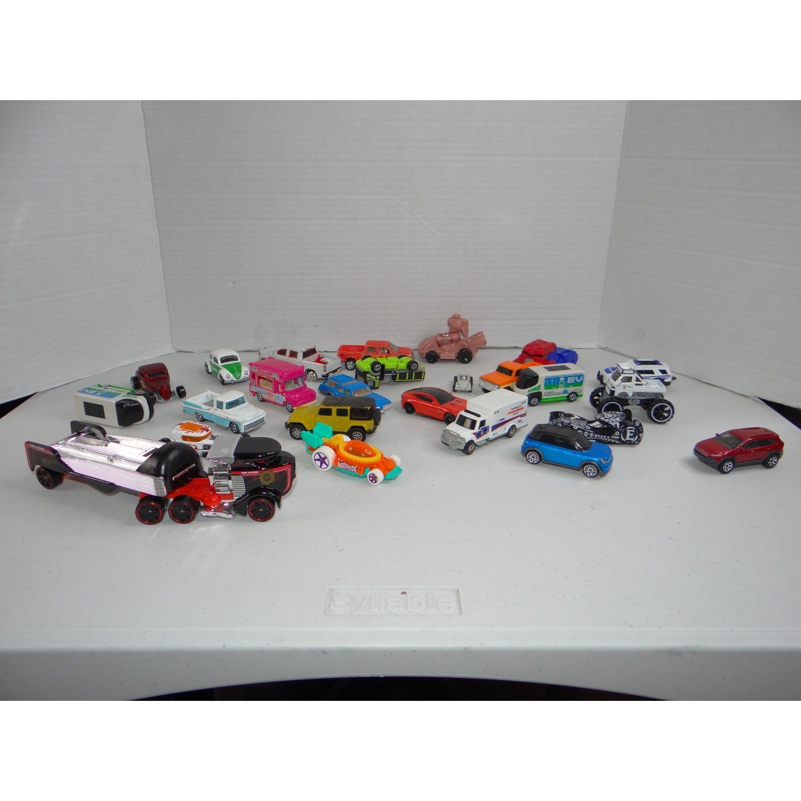Mixed Toy Vehicle Lot Diecast Plastic Cars Trucks Ambulance Monster Truck 20+pc