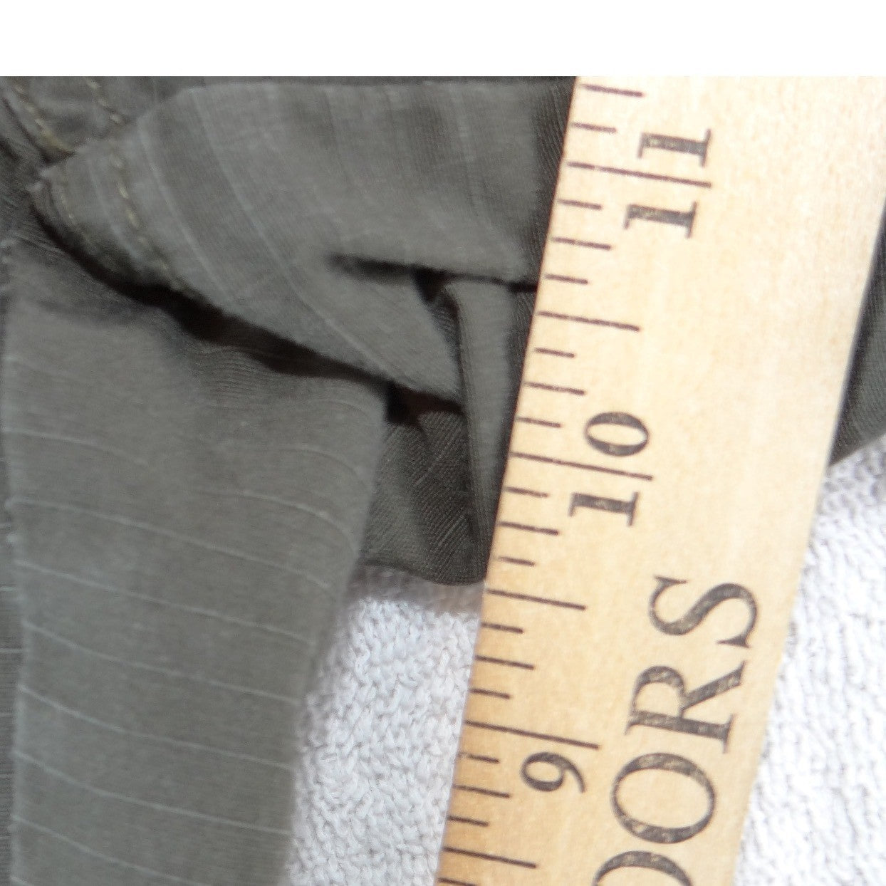 Roundtree & Yorke Mens Olive Green Ripstop Cotton Cargo Shorts Size