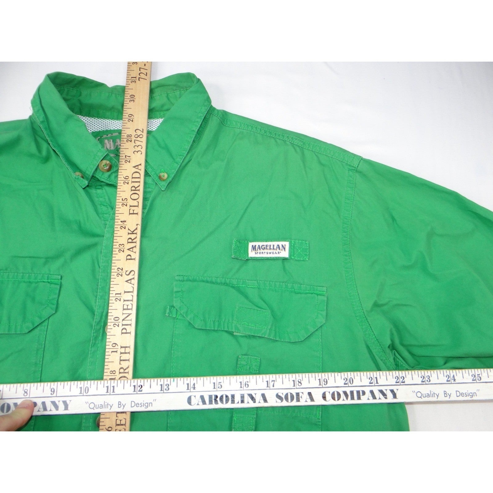 Magellan Sportswear Men's Green Short Sleeve Button Up Fishing Shirt Size L