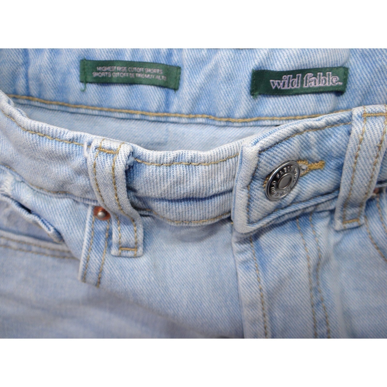 Wild Fable Womens Light Wash Denim Cutoff Shorts High Rise Distressed Size L