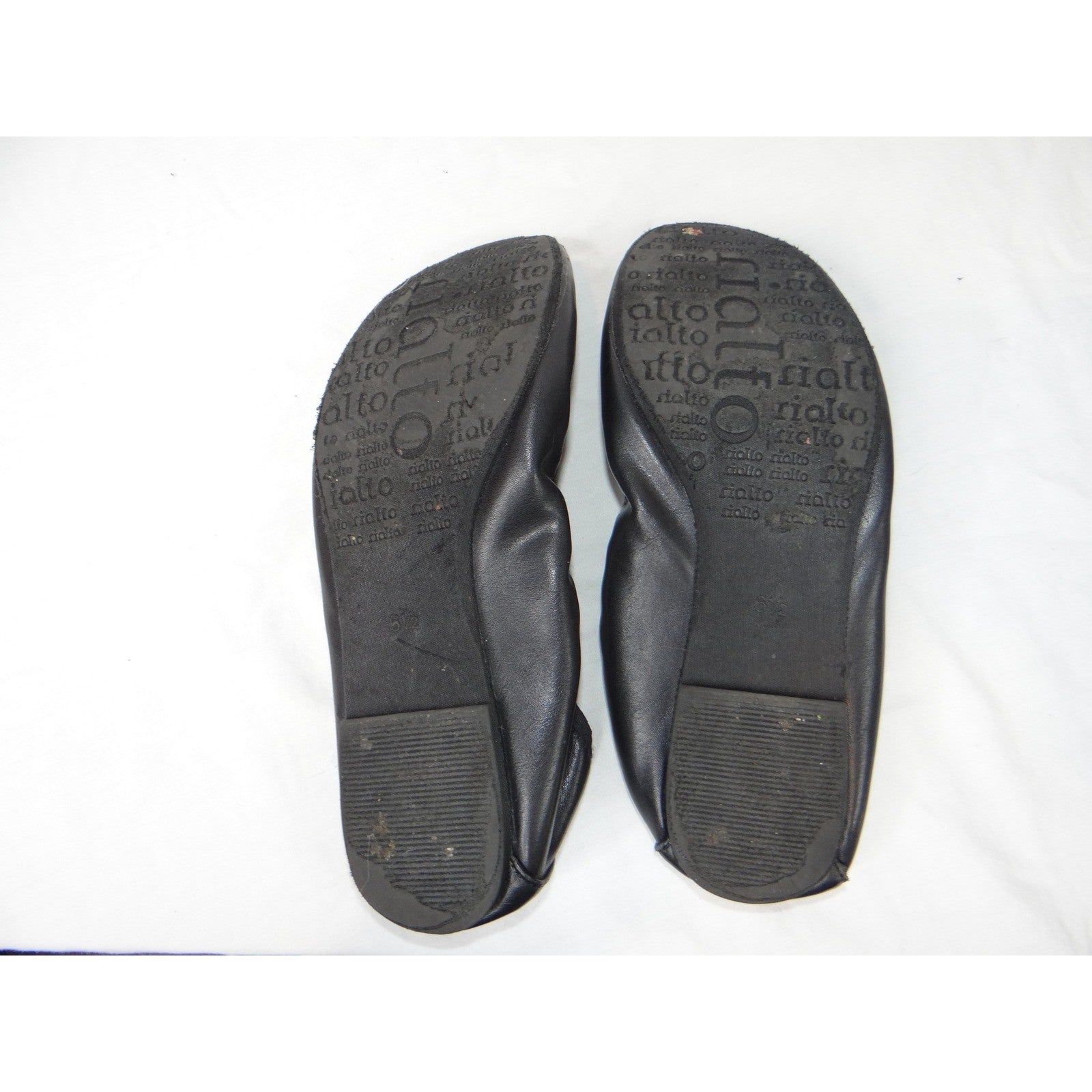 Rialto Black Leather Ballet Flats with Gold Logo Accent Women's Size 6.5