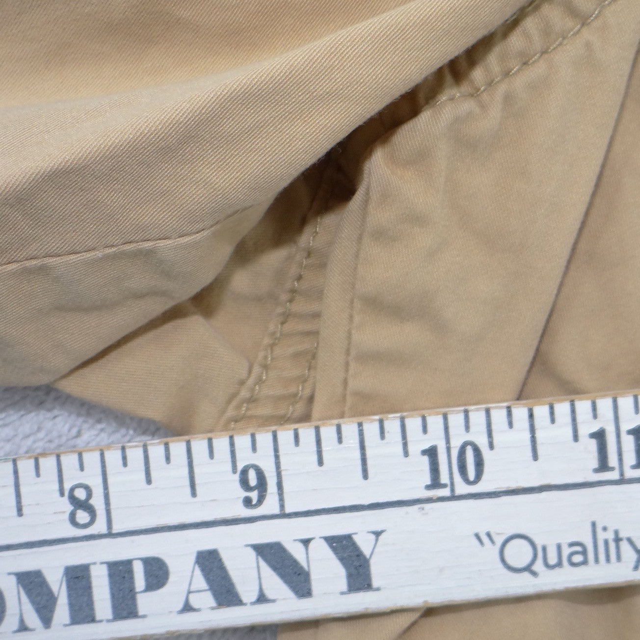 St Johns Bay Womens Khaki Chino Shorts Tan Cotton Twill Size 14 Casual Utility