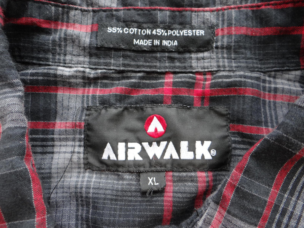 Airwalk Men's Long Sleeve Plaid Casual Shirt