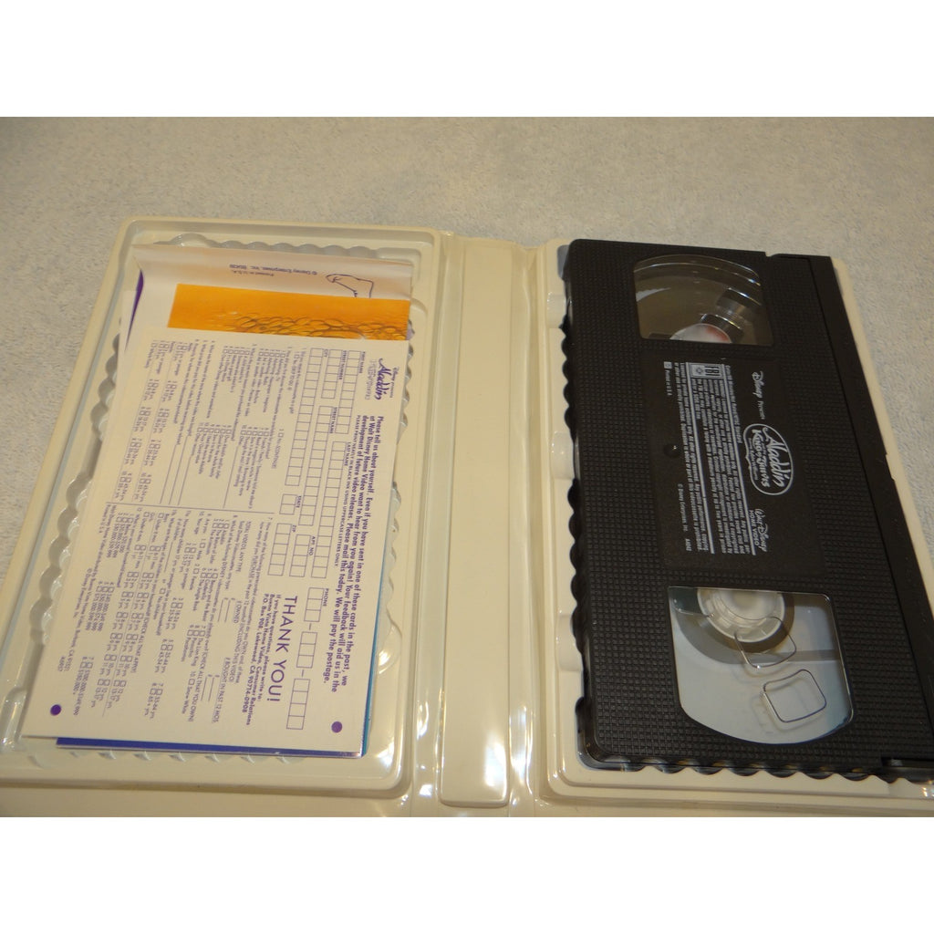 Disney Aladdin and the King of Thieves VHS Robin Williams Clamshell 1996