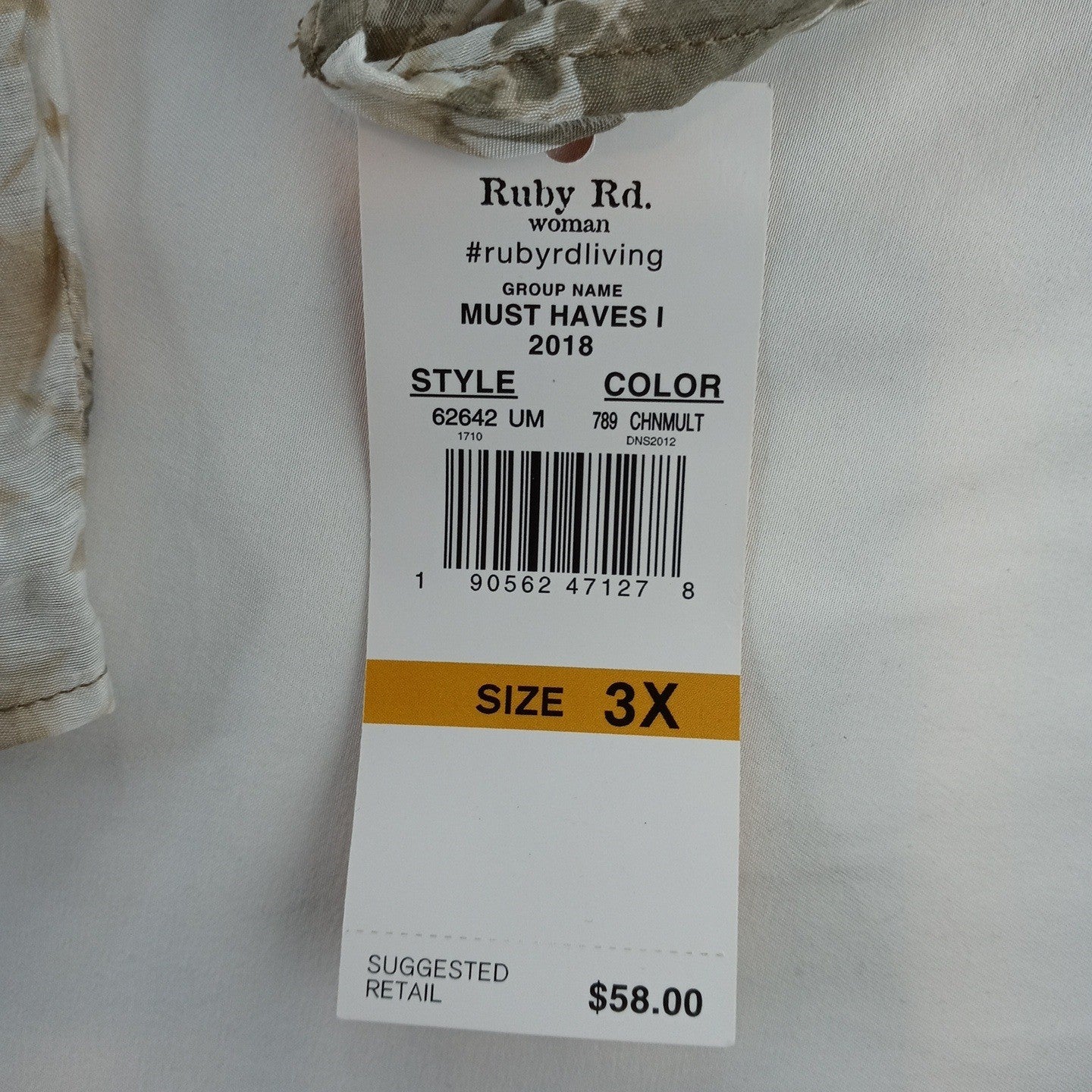 NWT-Ruby Rd Woman 3X Boho Patchwork Print Pleated V Neck Button Front Tunic Top