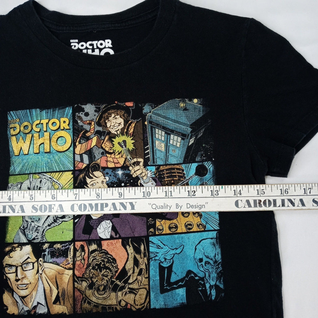 Her Universe Doctor Who Comic Collage T Shirt Mens Medium Black BBC Licensed