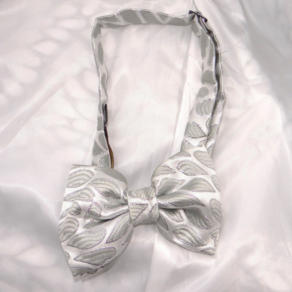 St. Patrick Mens 3XL Silver Floral Brocade Dinner Jacket Blazer & Bow Tie 508-6