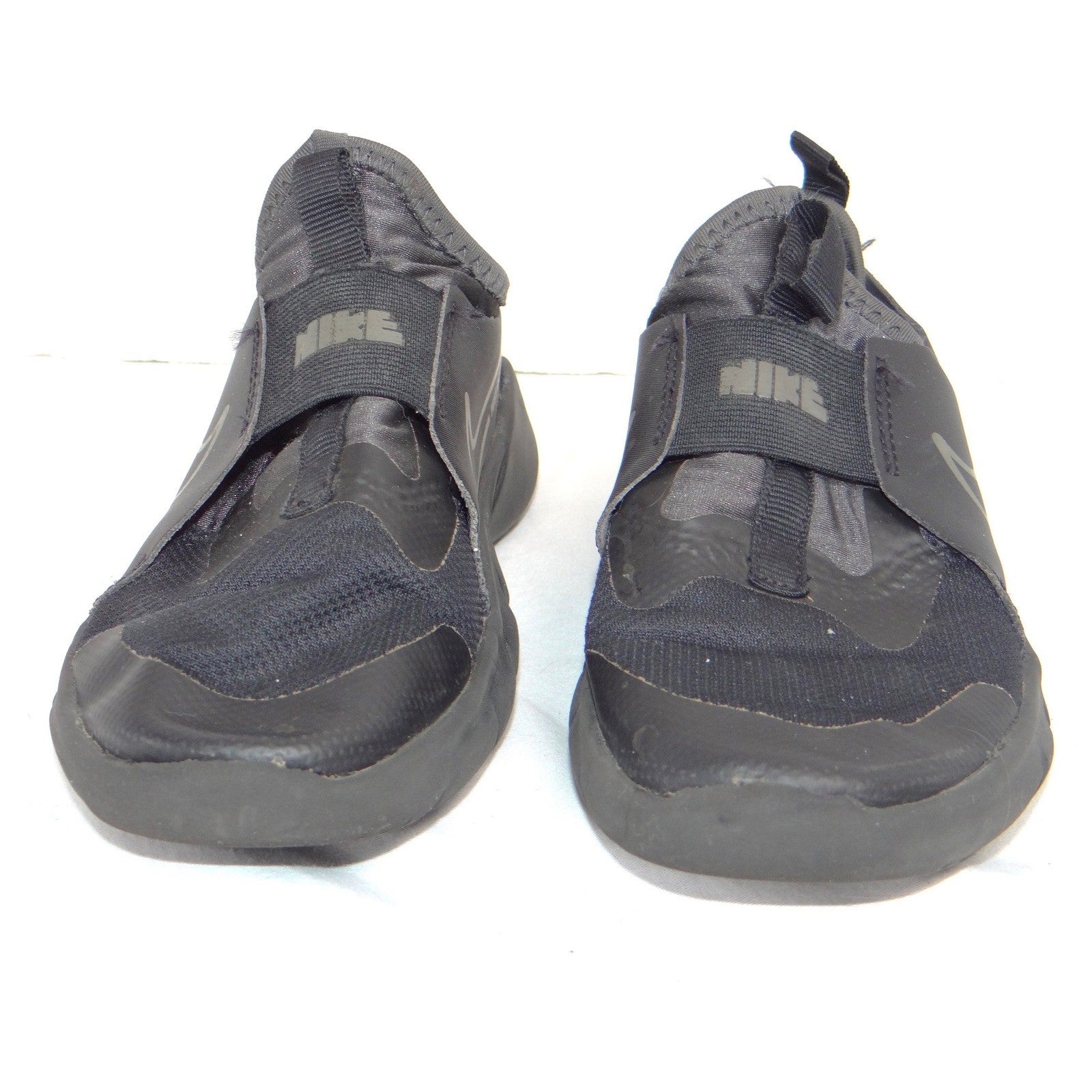 Nike Dynamo Go FlyEase Kids Black Anthracite Sneakers DJ6040-001 Size 13.5C