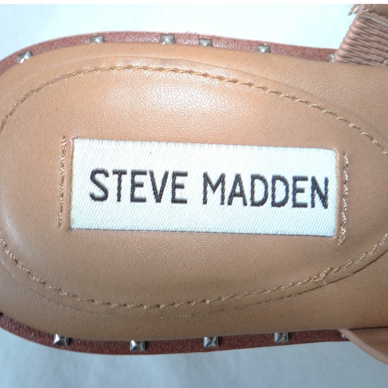 Steve Madden Henrietta Tan Studded Wedge Sandals HNRT01S1 Mens 8.5M