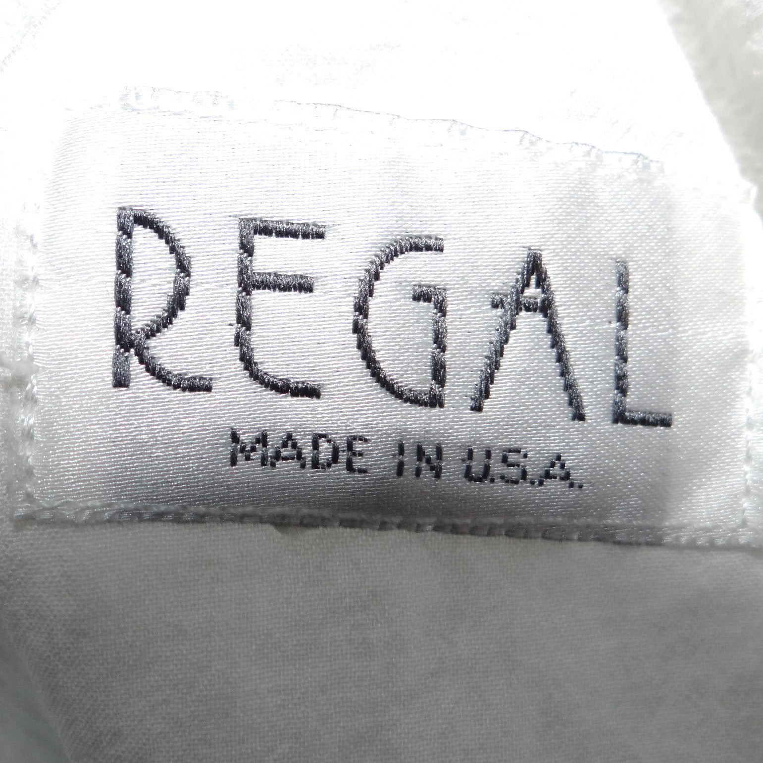 Vintage REGAL Womens White Short Sleeve Top Made USA Size Large Classic