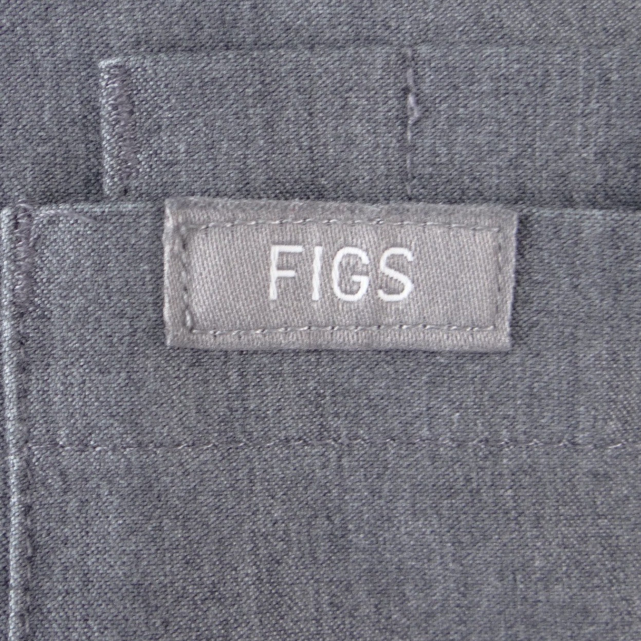 FIGS Technical Collection Mens V-Neck Scrub Top Heather Gray Size L