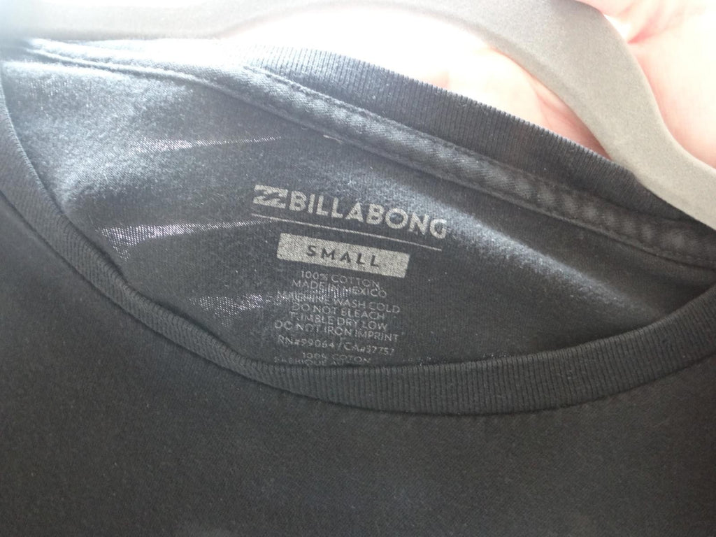 Billabong Graphic T-Shirt - Small