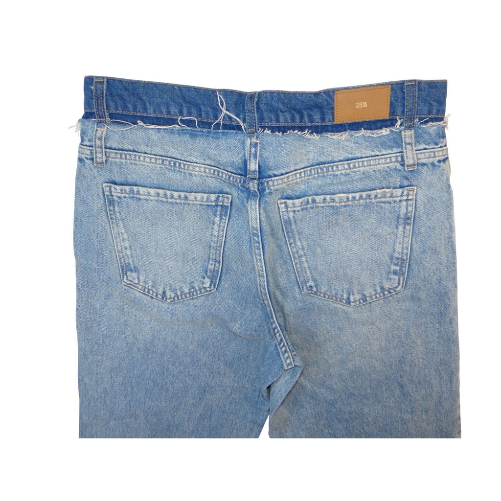 ZARA Women Straight Leg Jeans Light Wash Distressed Raw Hem Size 6