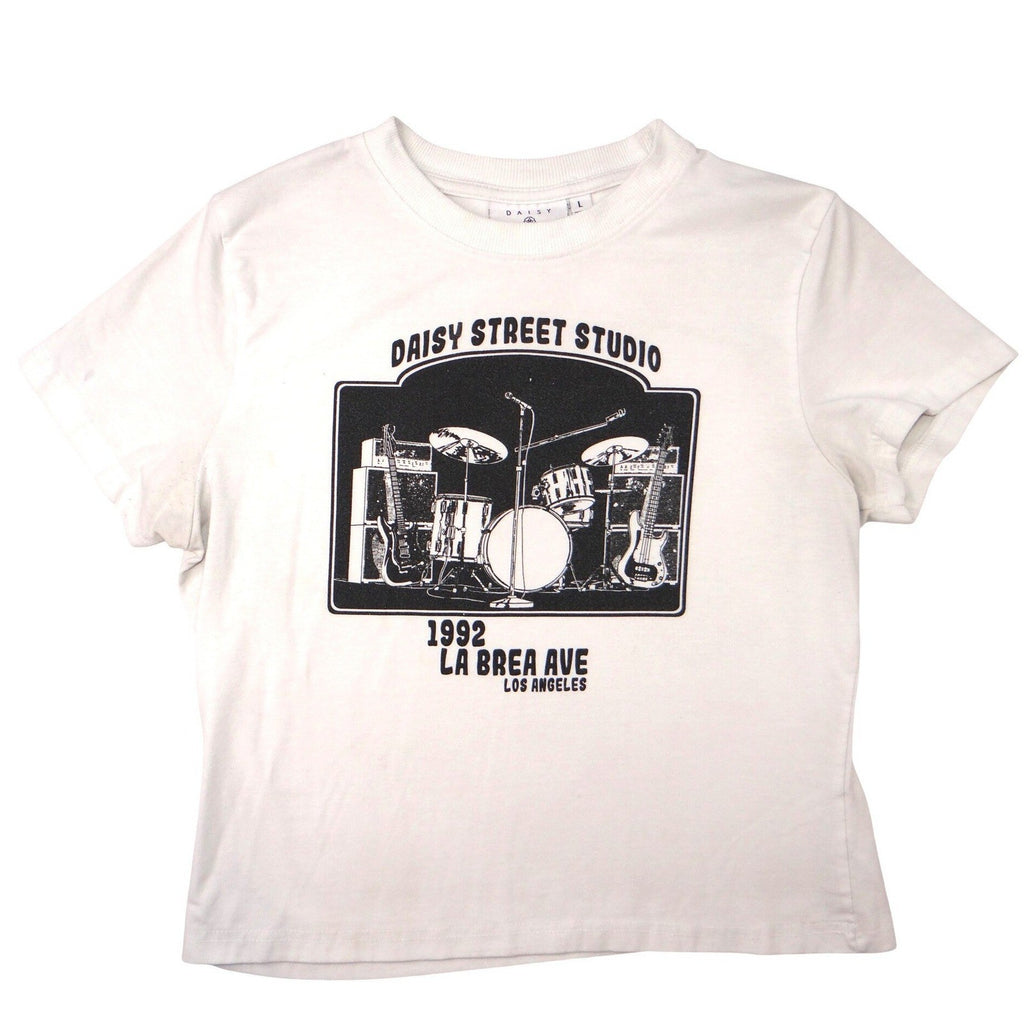 Y2K Daisy Street Studio Graphic T Shirt White Black Band Drum Guitar Logo Tee