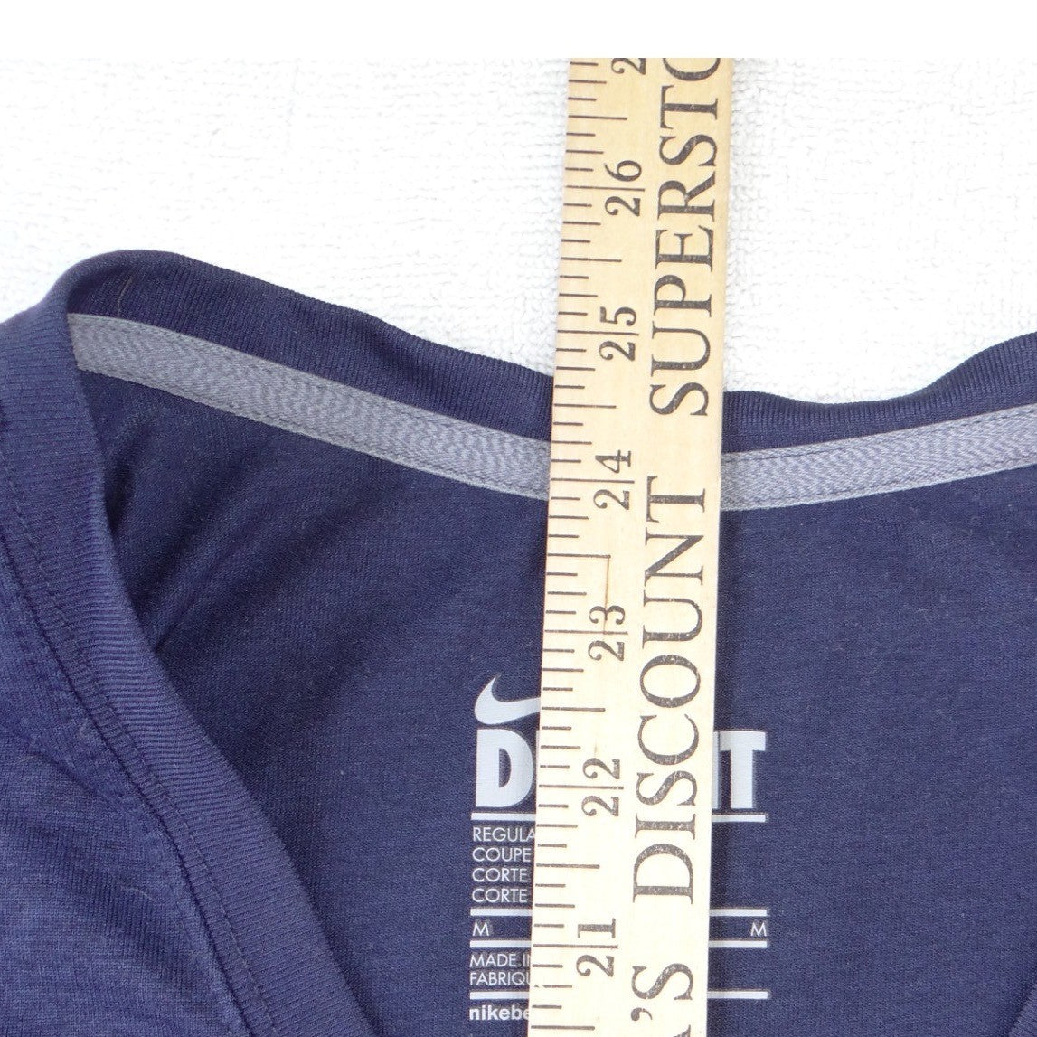 Nike Dri-FIT Womens V-Neck Short Sleeve Training Shirt Navy Blue Regular Fit M