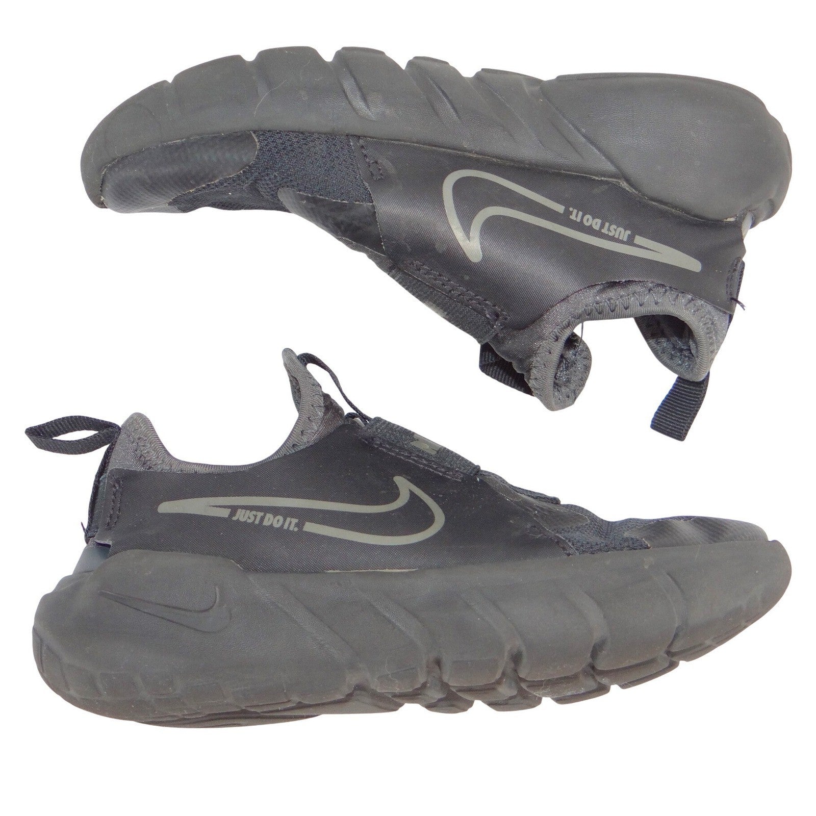 Nike Dynamo Go FlyEase Kids Black Anthracite Sneakers DJ6040-001 Size 13.5C
