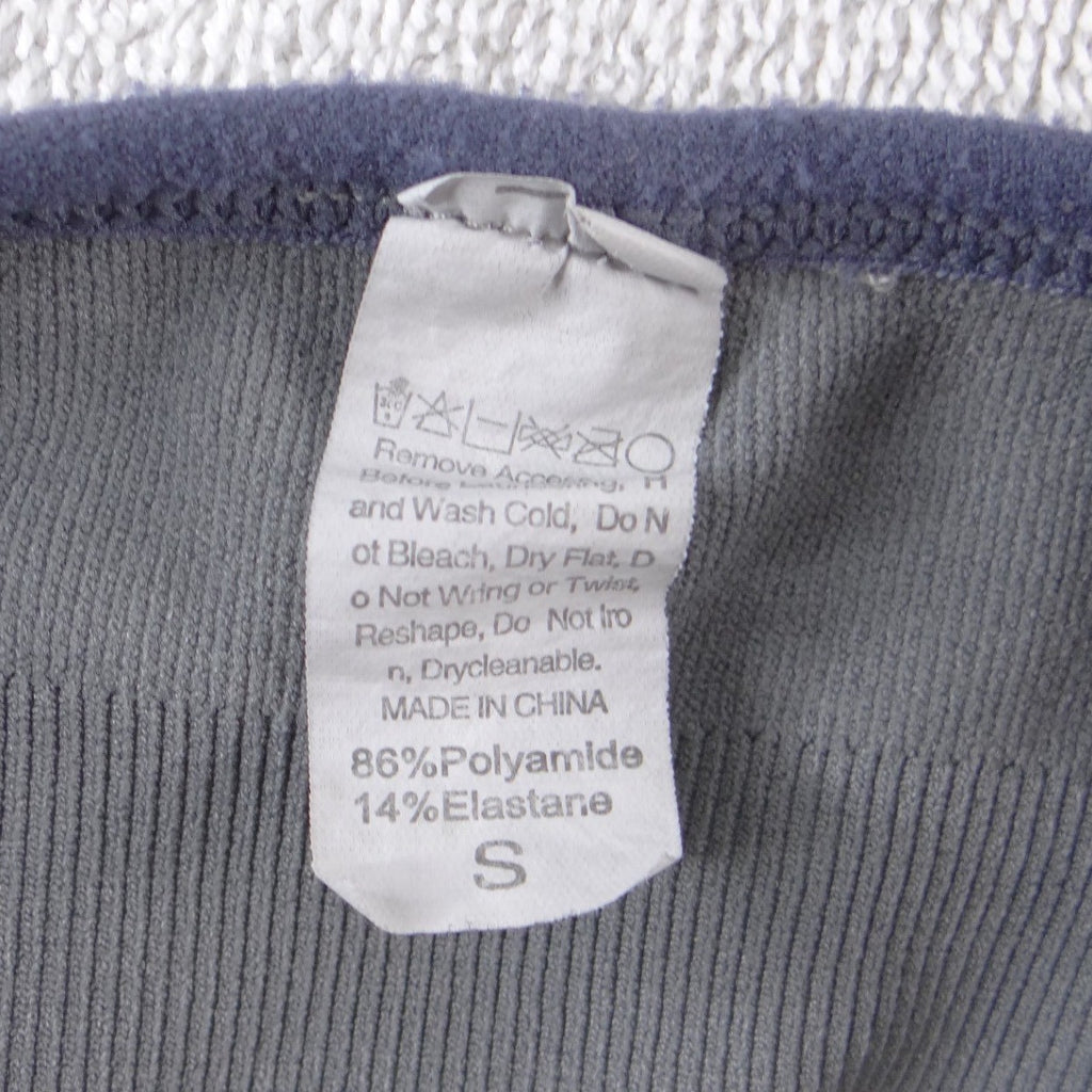 Gray Ribbed Seamless V-Neck Crop Cami Top Navy Trim Small