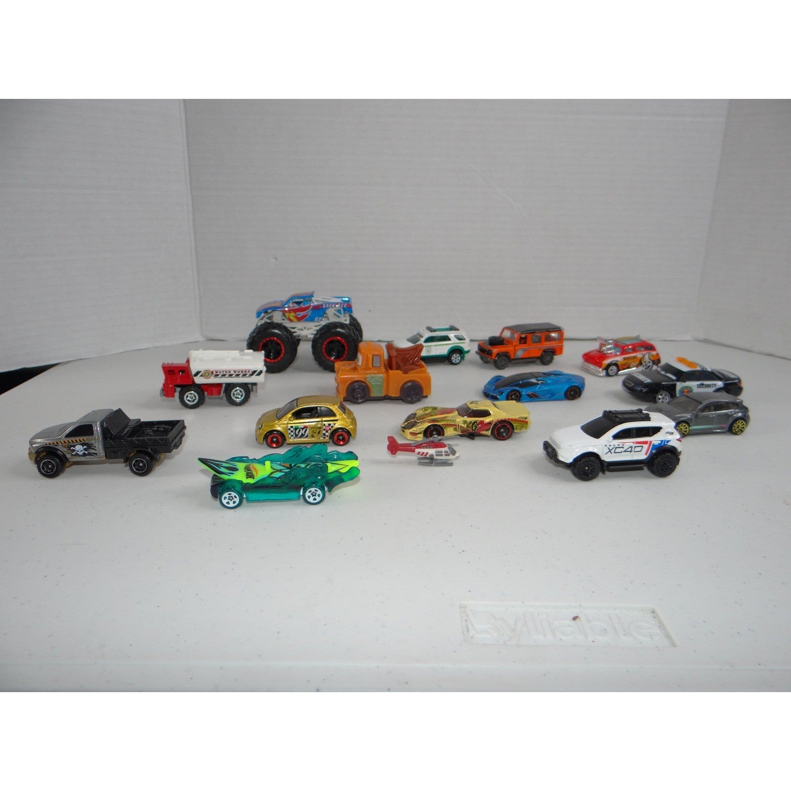 Hot Wheels Matchbox Diecast Toy Car Lot Monster Truck Volvo XC40 14pc 2860