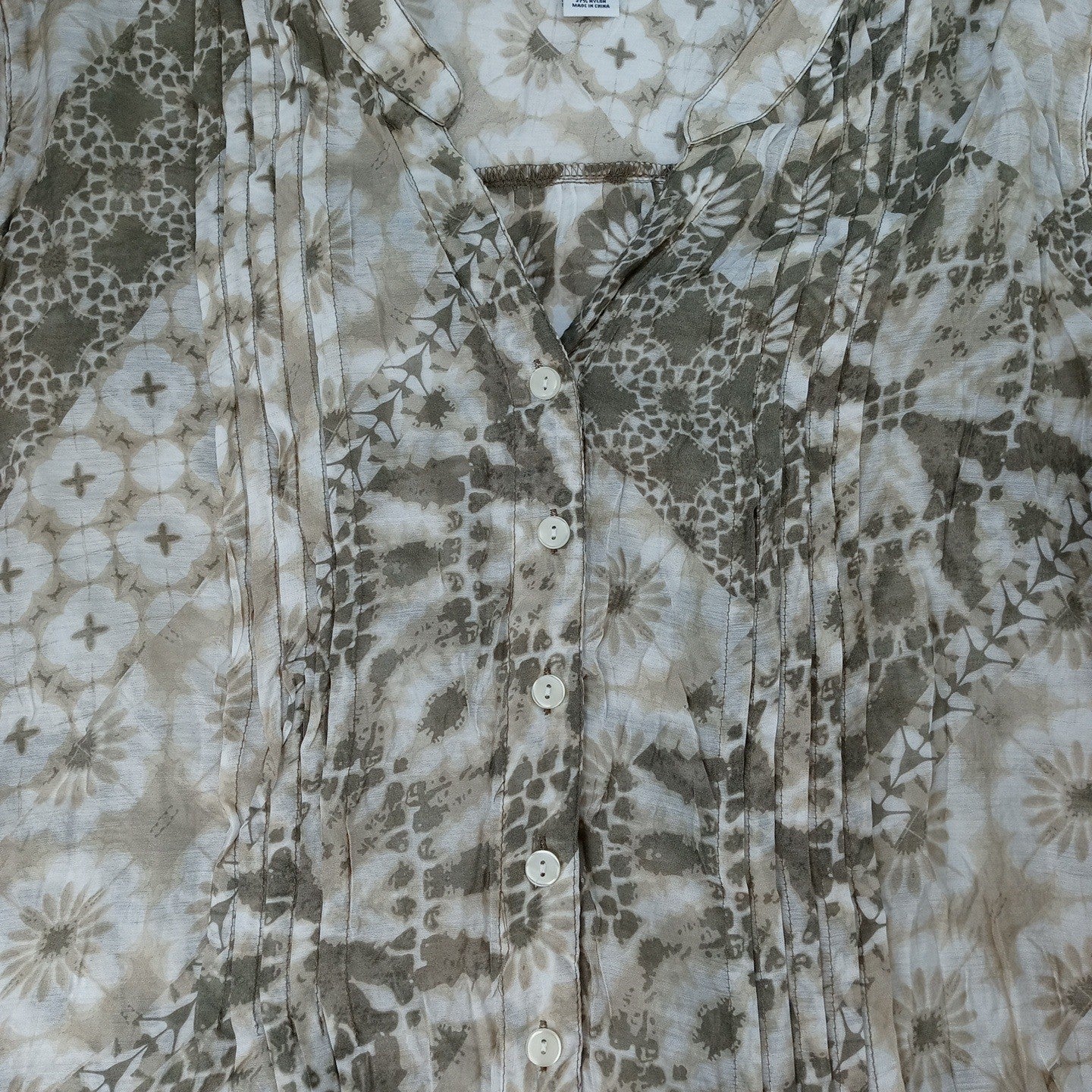 NWT-Ruby Rd Woman 3X Boho Patchwork Print Pleated V Neck Button Front Tunic Top