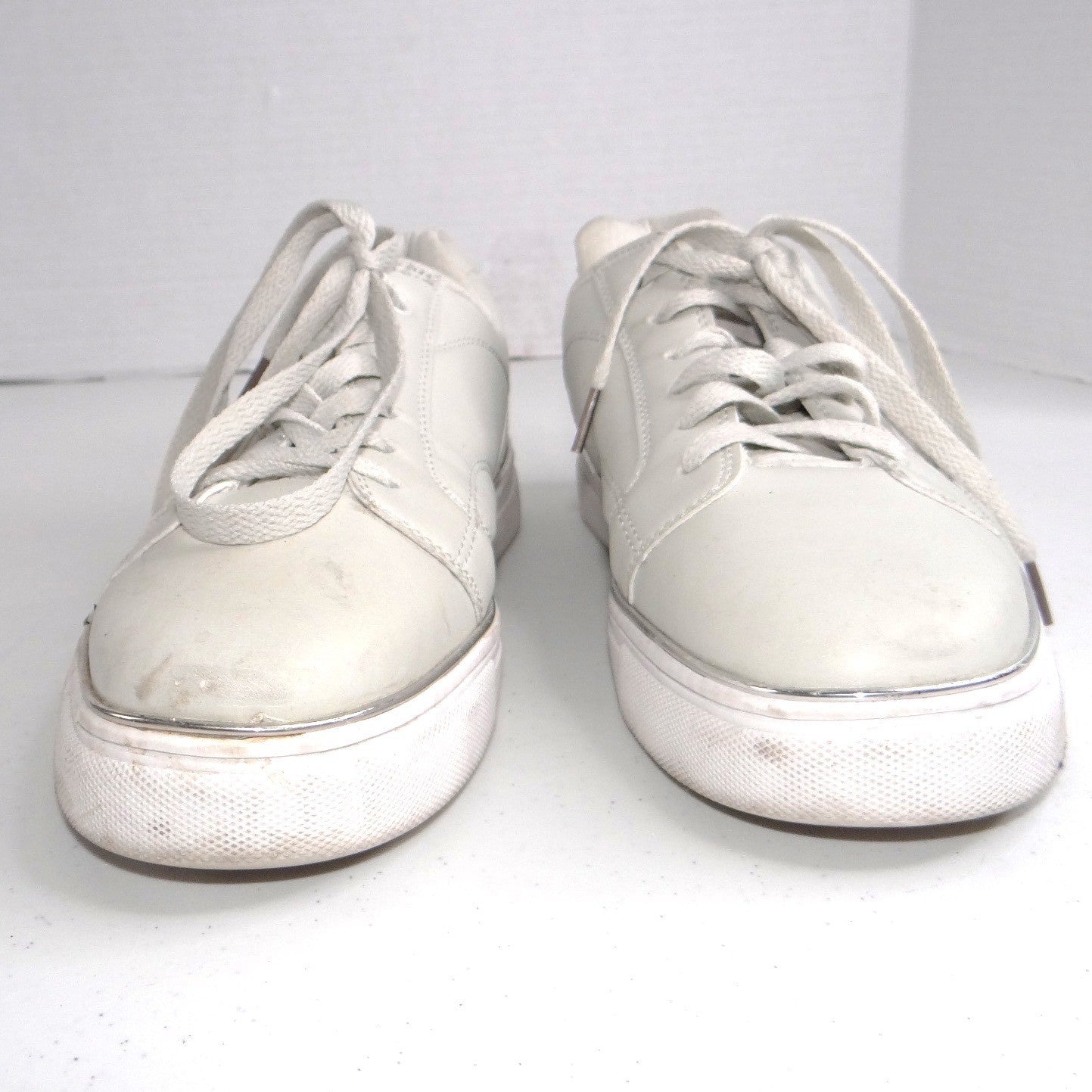 Fila Mens Low Top Sneakers Off-White Silver Metallic Trim Size 9 EE