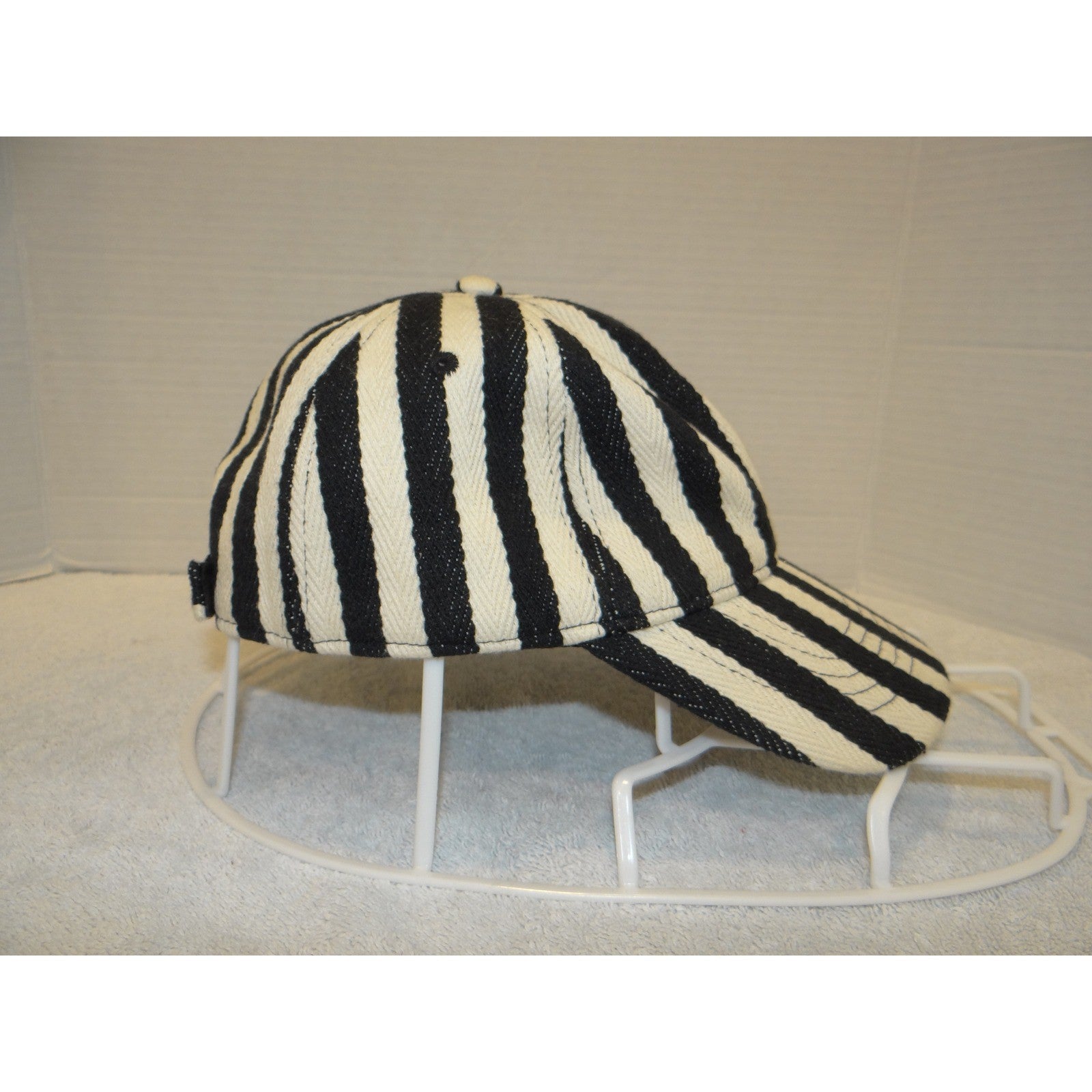 Black and Cream Vertical Striped Denim Baseball Cap Adjustable Strapback Hat