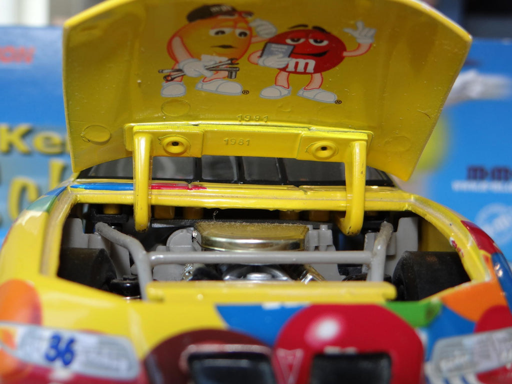Ken Schrader #36 1/24 Action Nascar M&M's car