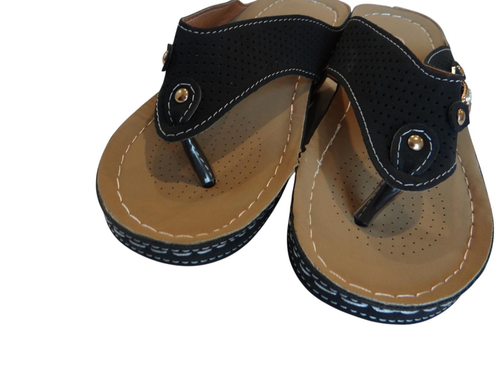 Stylish Women's Black Flip-Flop Sandals with Decorative Buckle