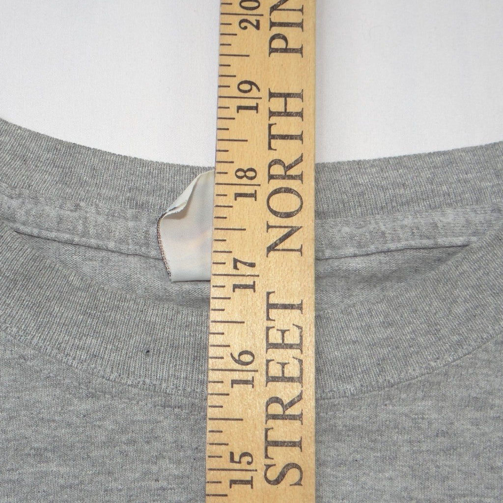 Hard Rock Cafe Cayman Islands Graphic Cropped T-Shirt Gray Women XL Boxy Raw Hem